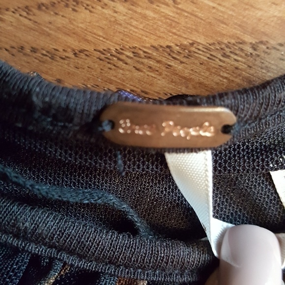 Free PEOPLE colorful top - Picture 5 of 10